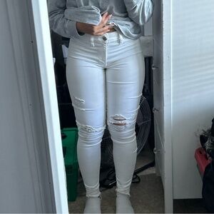 American Eagle Outfitters White High-Rise Skinny Jeans